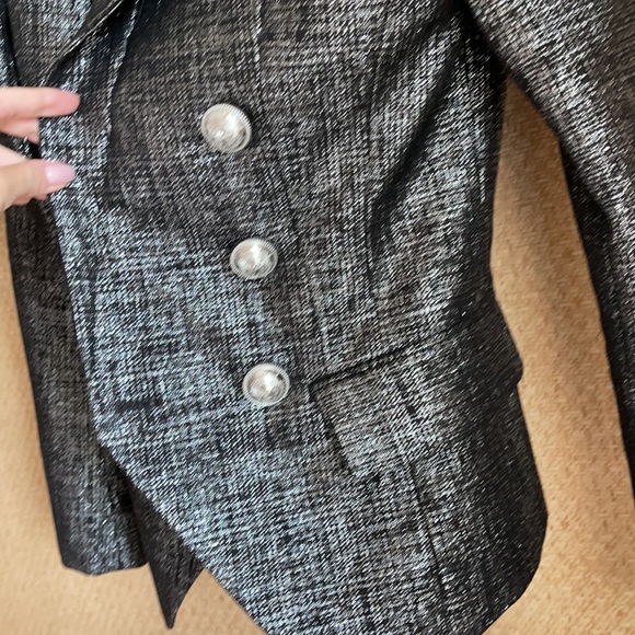 Balmain beautiful blazer - Picture 6 of 15